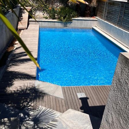 2 Pieces Rez-De-Jardin Dans Maison Avec Piscine วิลล์เนิฟ-ลูเบ ภายนอก รูปภาพ