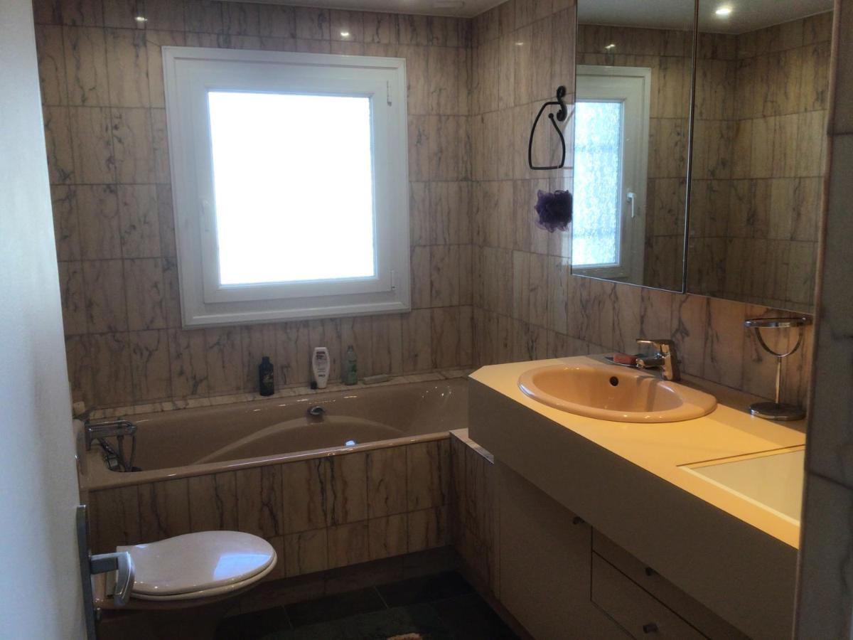 2 Pieces Rez-De-Jardin Dans Maison Avec Piscine วิลล์เนิฟ-ลูเบ ภายนอก รูปภาพ
